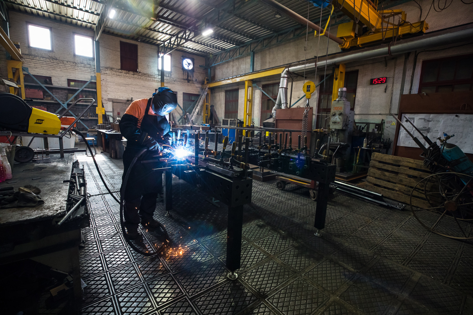 New jaw buckets for backhoe loaders Machinebuilding plant "KZDM"