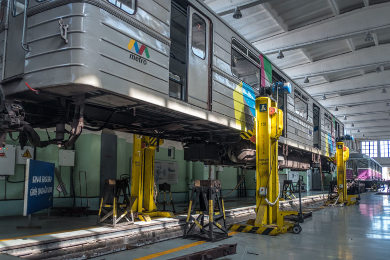 Lifting jacks in the Baku Metro Depot