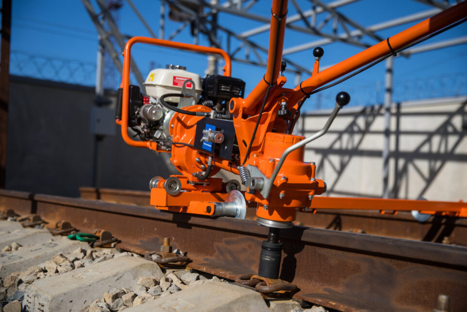 Universal power wrench in action